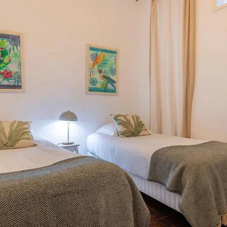 Apartment Private Terrace 2bdr By Lovelystay *